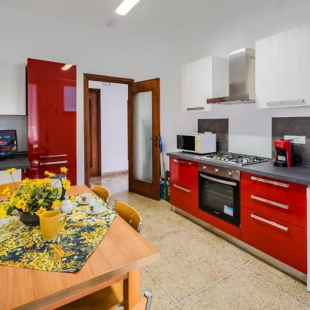 Spazioso Con Free Parking 1min Dal Mare アパート *